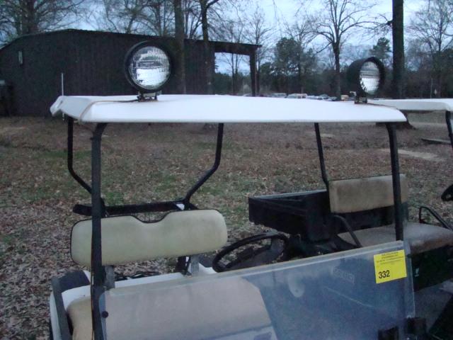 E ZGO ELECTRIC GOLF CART W/ AUTO CHARGER