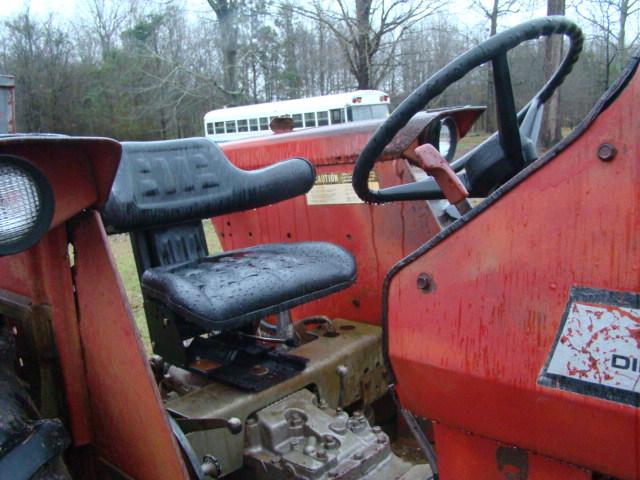 MASSEY FERGUSON 265 TRACTOR