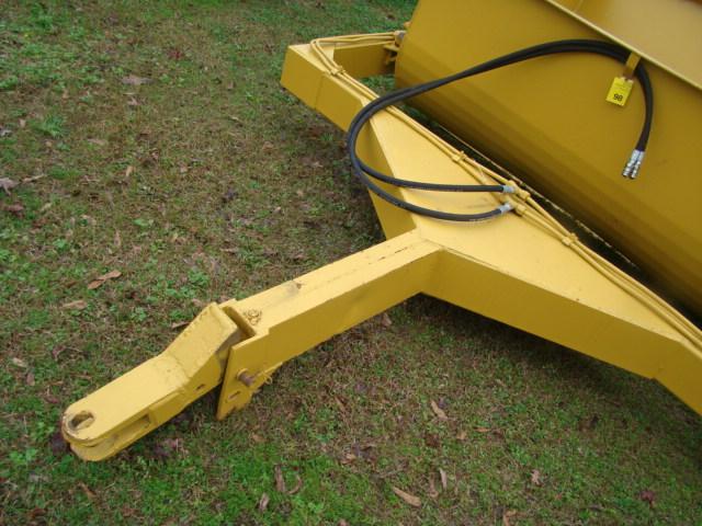 4 YARD SOIL MOVER DIRT PAN