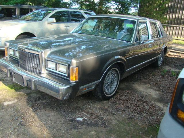 (T) 1989 LINCOLN TOWN CAR