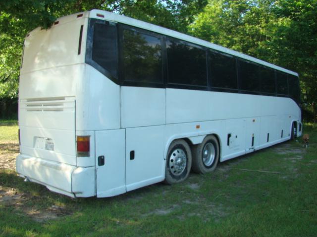 (NO RESERVE) (T) 1998 MOTOR COACH