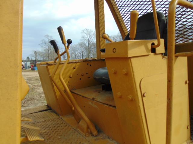 INTERNATIONAL TD9 DOZER