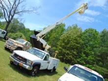 (TD) 2000 GMC 3500 BUCKET TRUCK