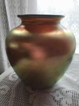 Steuben gold aurene vase