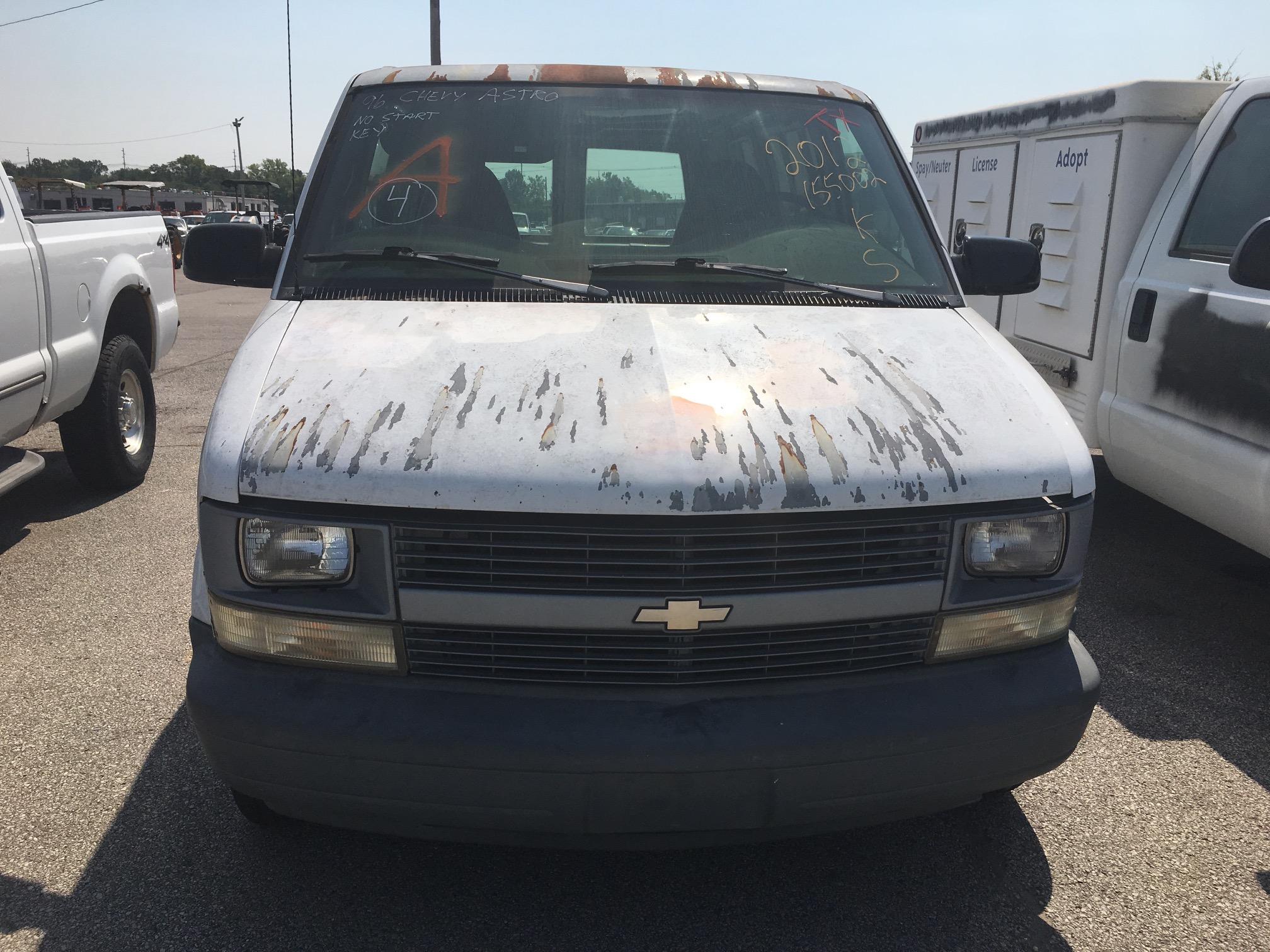 1996 CHEVY  VAN