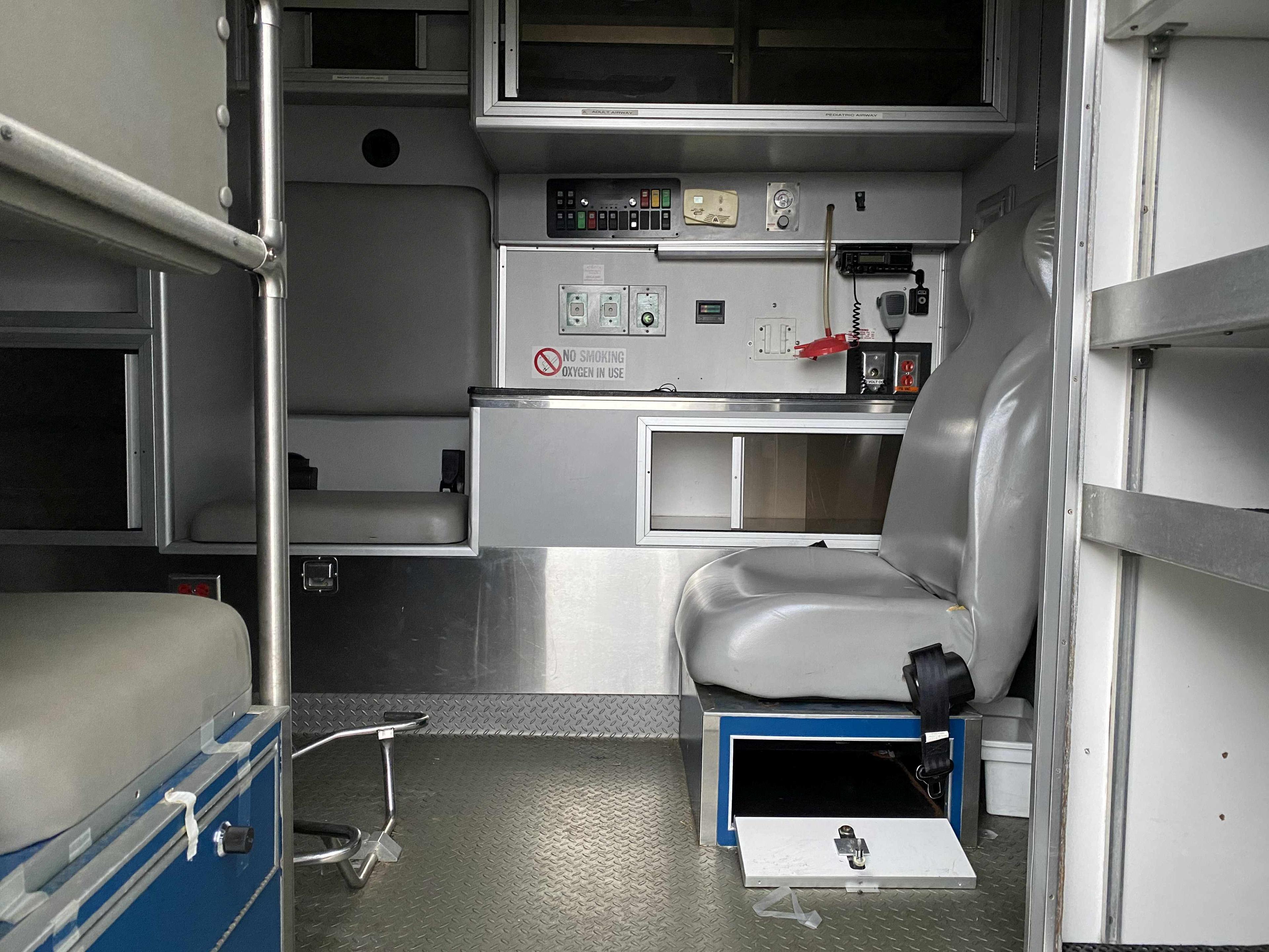 2004 International Ambulance CLEAN TITLE, 7.6L Diesel