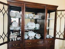 China Hutch & Table With 6 Chairs