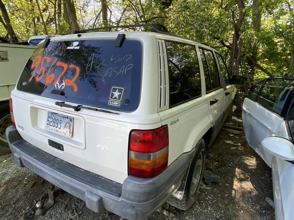 1997 JEEP GRAND CHEROKEE WHI Tow# 95672