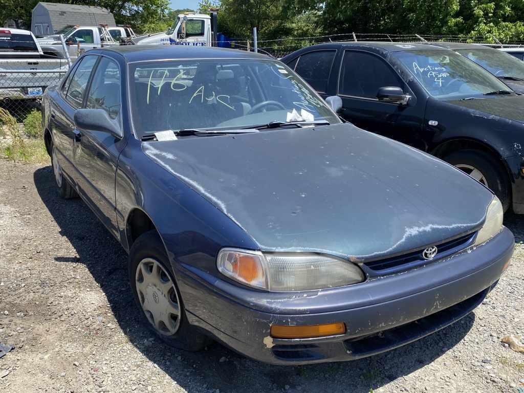 1995  TOYOTA  CAMRY   Tow# 99901