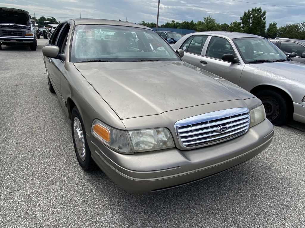 2001 FORD CROWN VIC