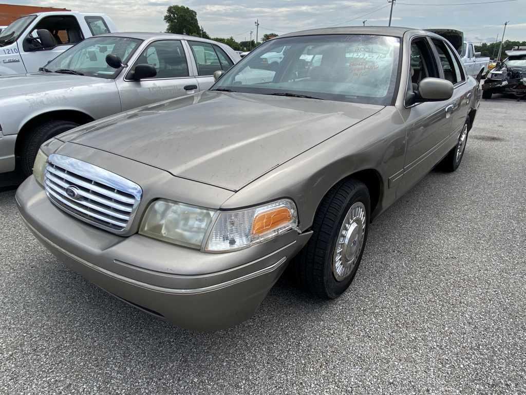 2001 FORD CROWN VIC