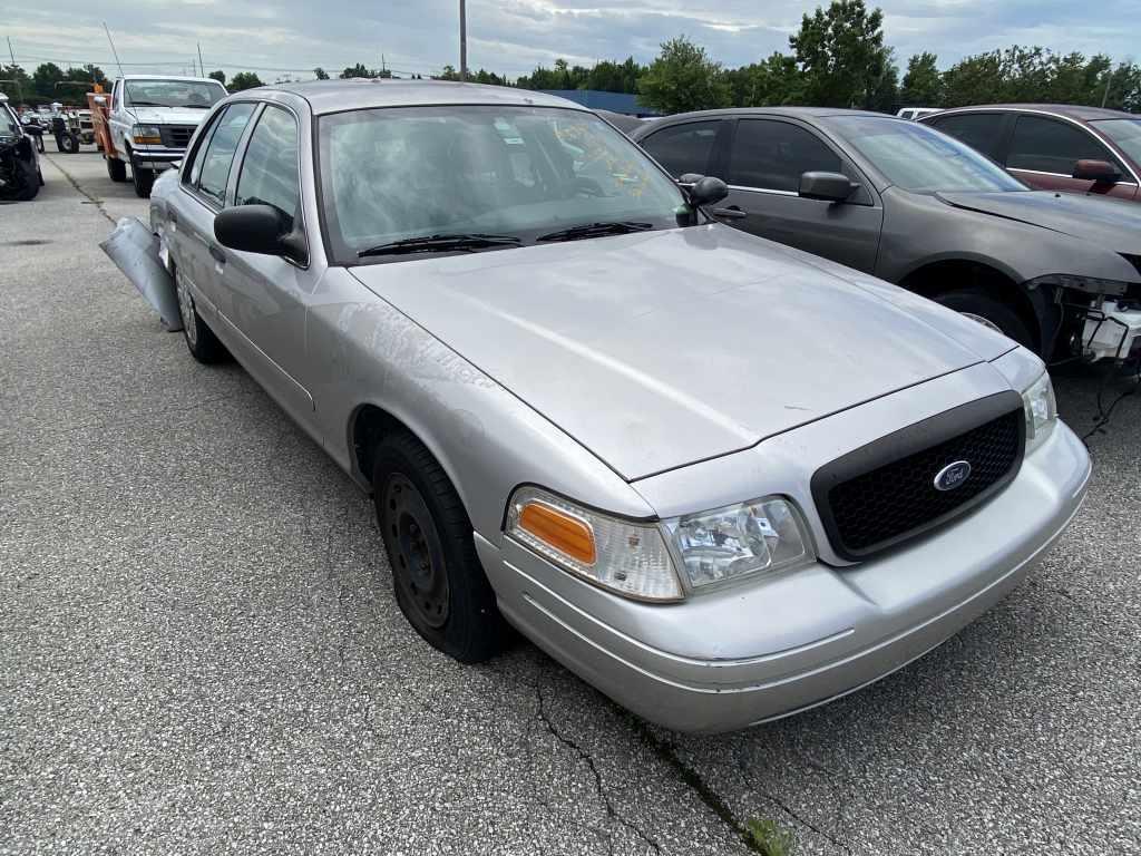 2005 FORD CROWN VIC