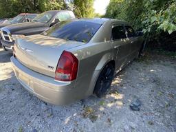 2006  CHRYSLER  300   Tow# 101104