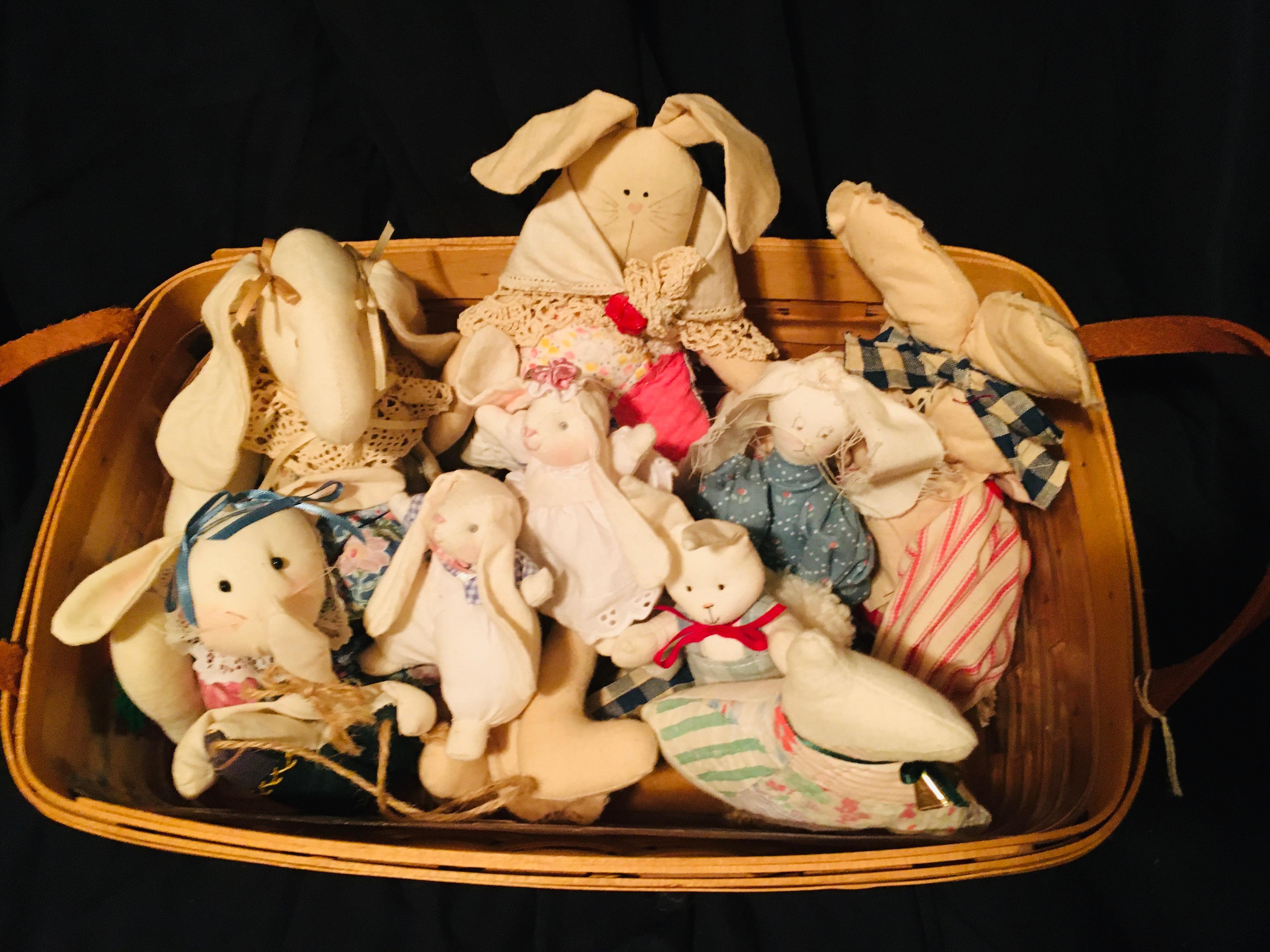 1998 Pantry Basket with Protector filled with Primitive Country Styled Bunnies.