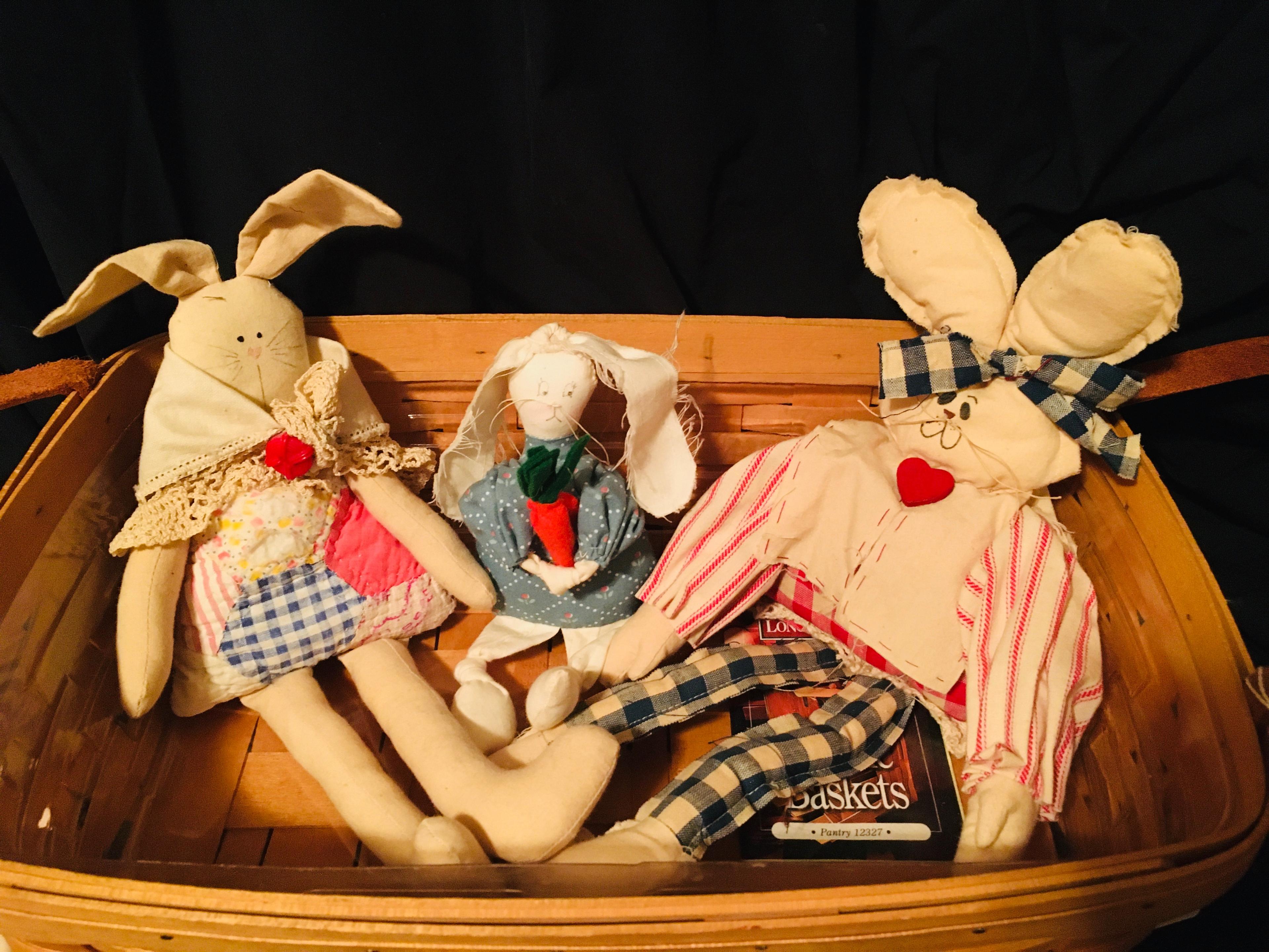 1998 Pantry Basket with Protector filled with Primitive Country Styled Bunnies.