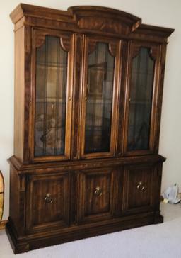 Drexel China Cabinet. Adjustable Shelfs above & below. Flatware Drawer in Center