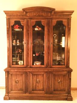 Drexel China Cabinet. Adjustable Shelfs above & below. Flatware Drawer in Center