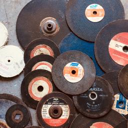 Large Assortment of Disc Grinding Wheels. All Sizes, Various Brands