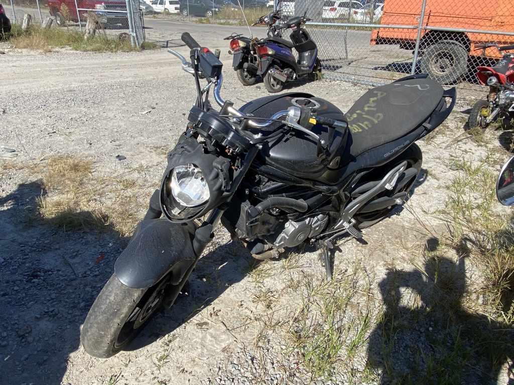 Suzuki Gladius Motorcycle Tow# 94005?