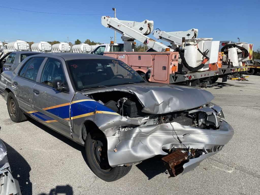 2010 FORD Crown Vic Unit# 5275