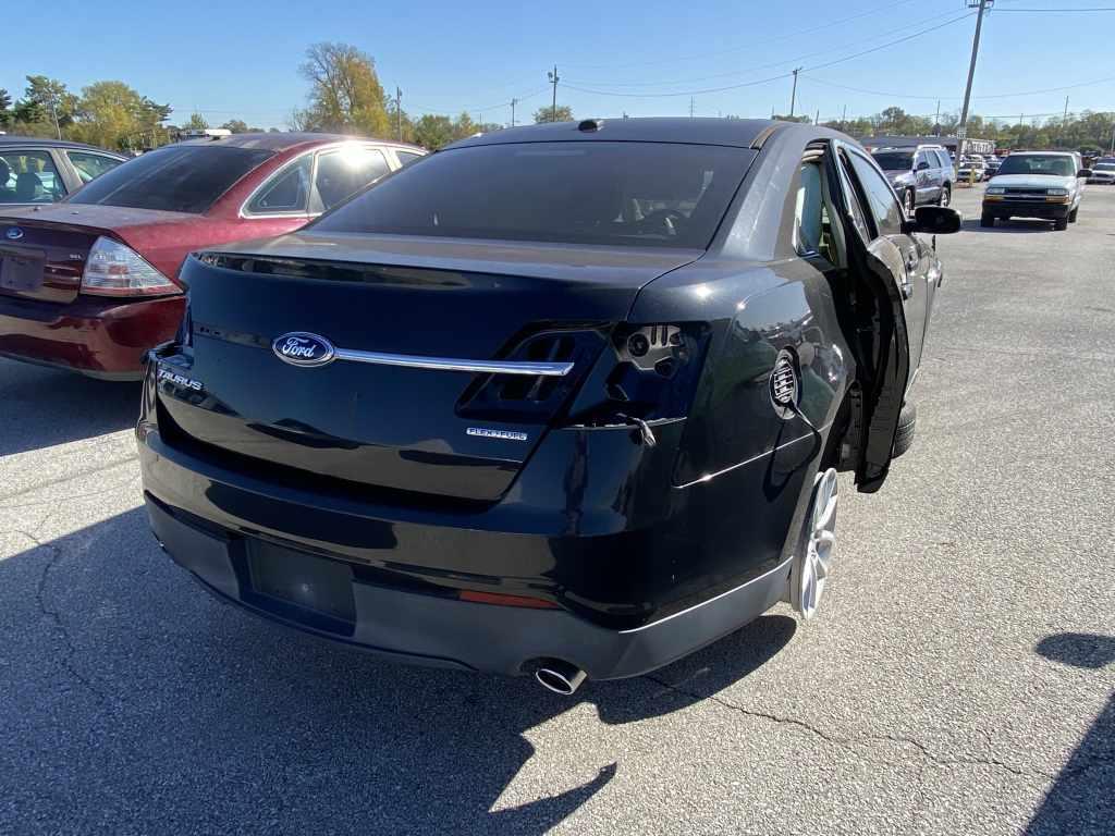 2013 FORD TAURUS Unit# 5004