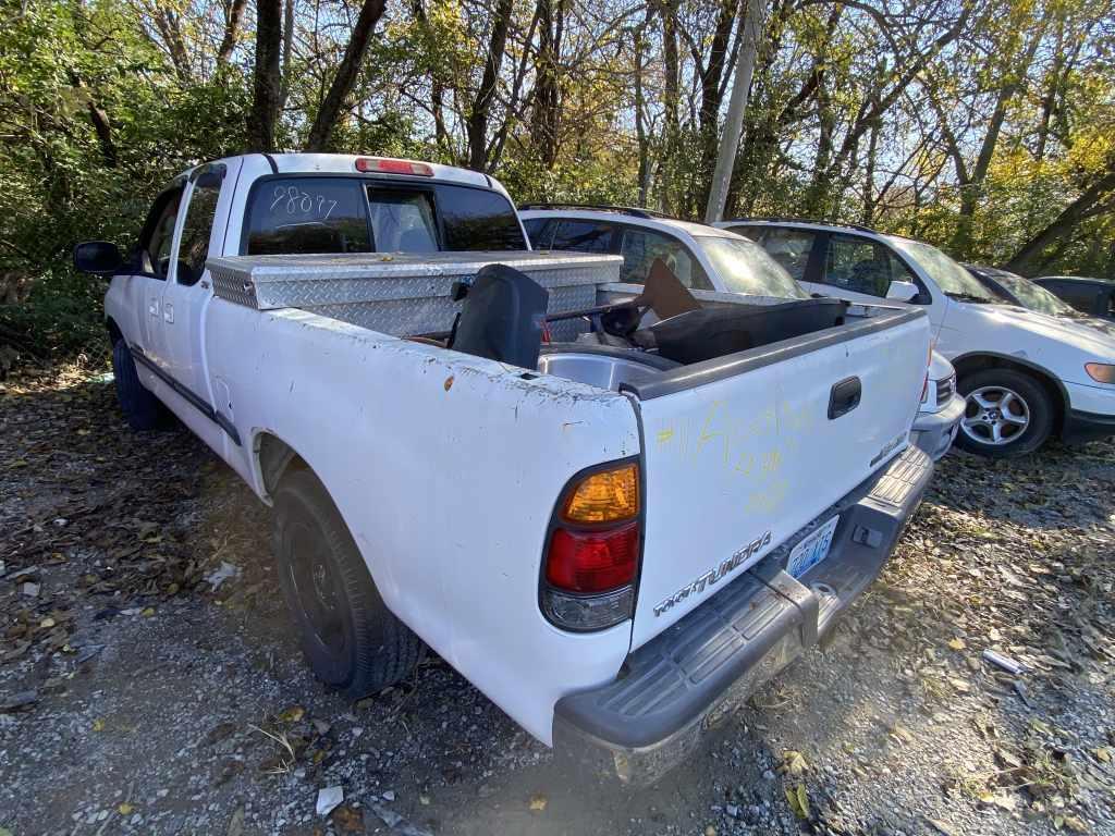 2000  TOYOTA  TUNDRA   Tow# 98097