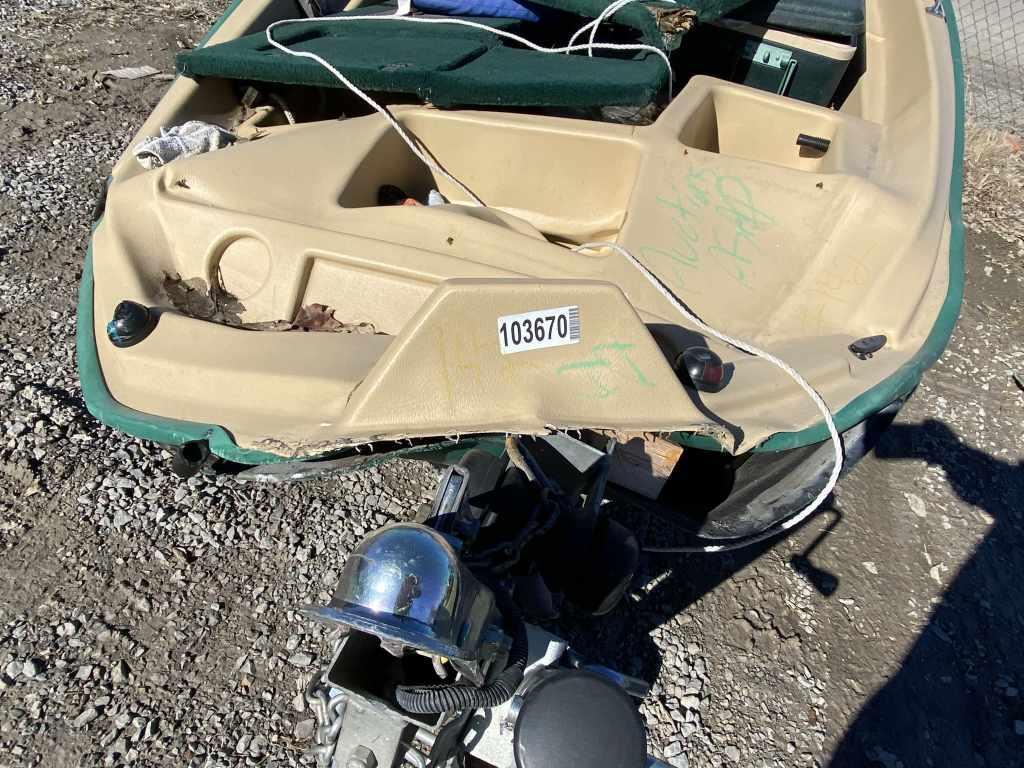 2008 SUNDOLPHINE BOAT Tow# 103670