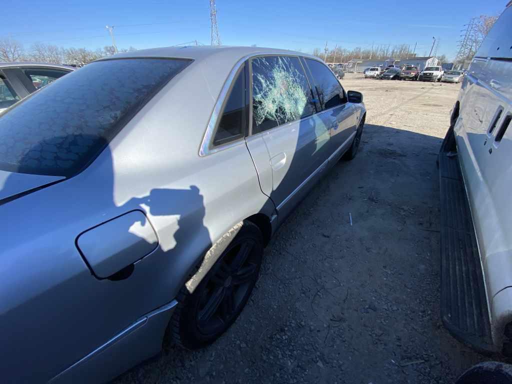 2001  AUDI  A8   Tow# 104773