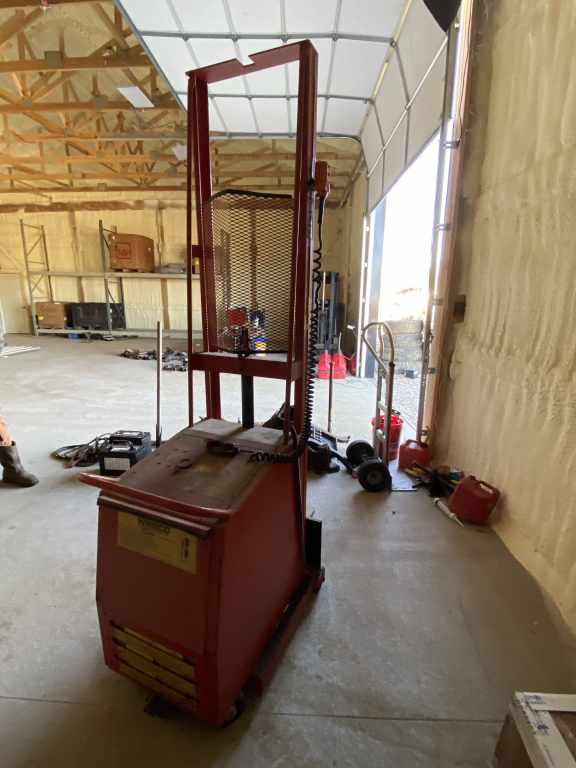 Wesco Industrial Products Powered Stacker Lift