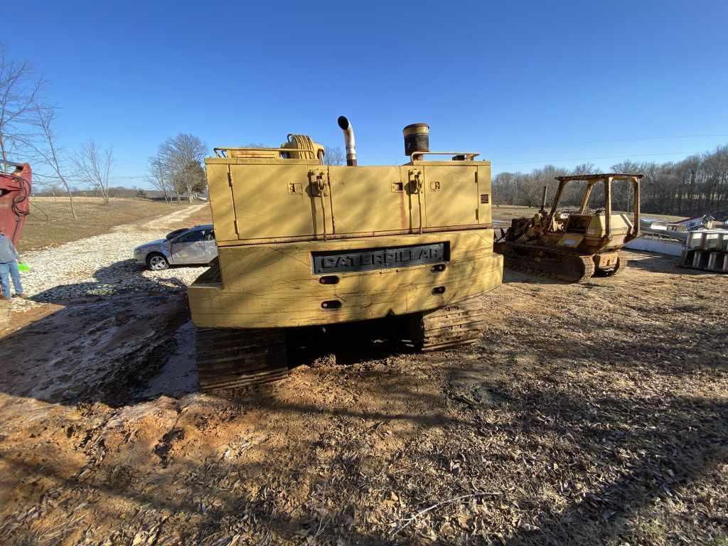 Caterpillar 235 Excavator