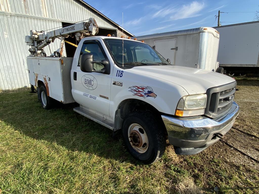 2004 Ford F-350 Work Truck 4x4 Manual Trans