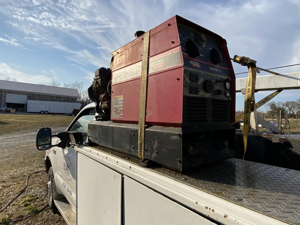 2004 Ford F-350 Work Truck 4x4 Manual Trans