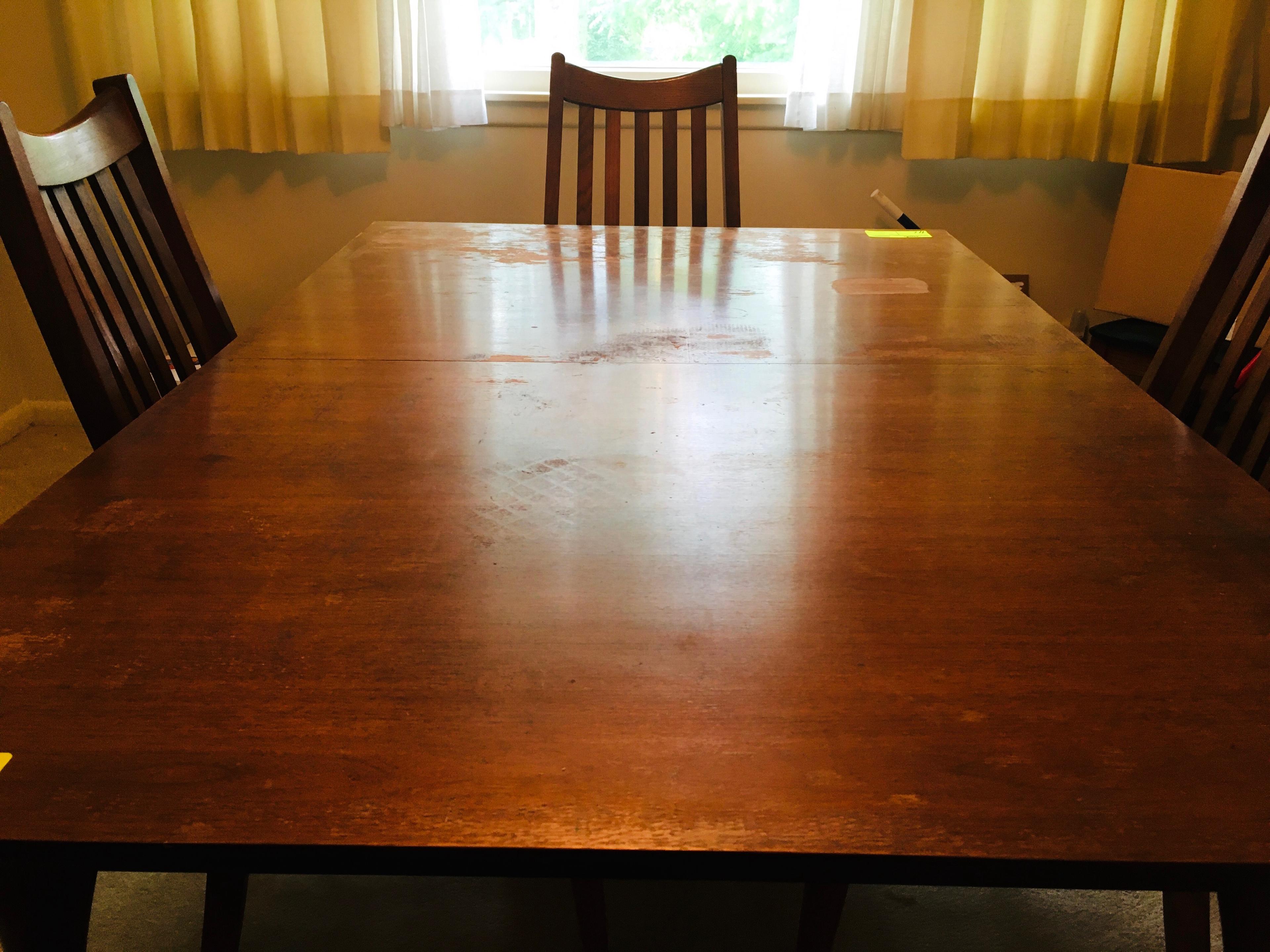 Dinning Table w/ 6 Chairs