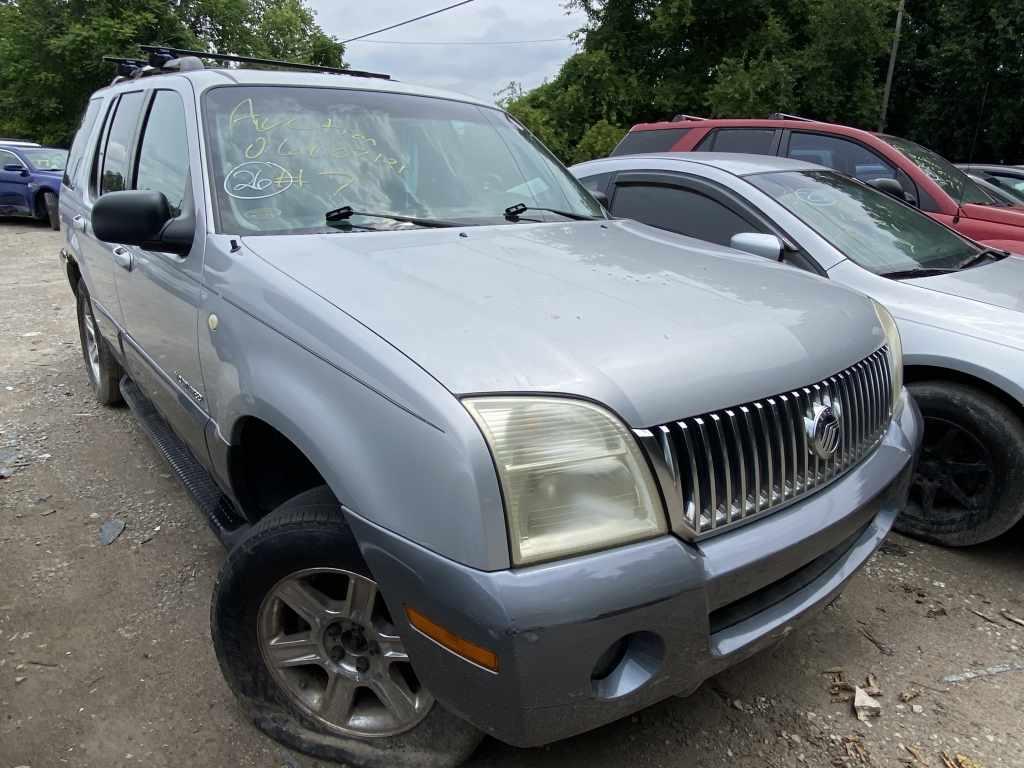 2002  Mercury  Mountaineer   Tow# 107952