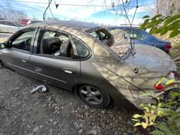 2002 Ford Taurus Tow# 111851