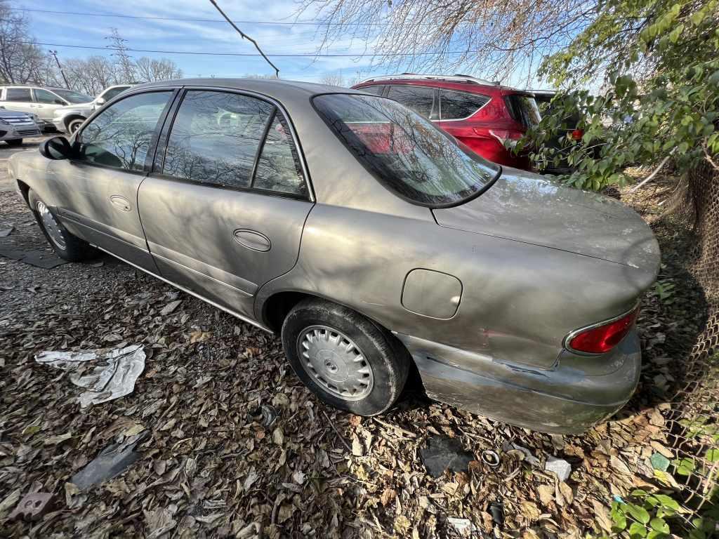 1999 Buick Century Tow# 111705