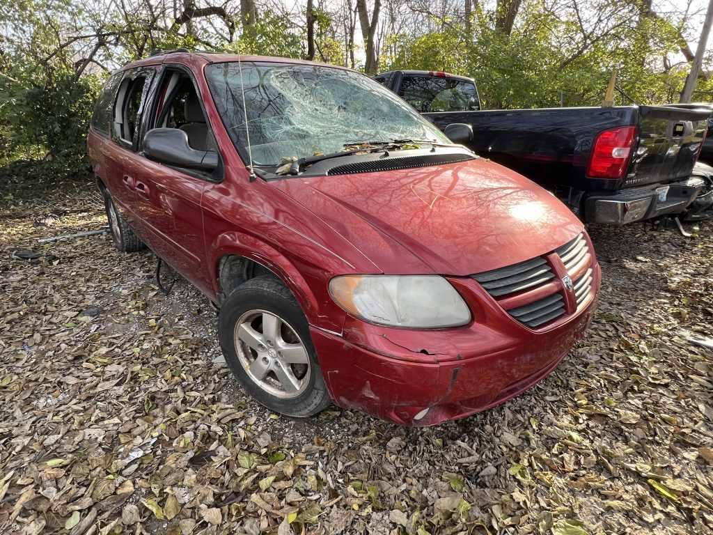 2005 Dodge Caravan Tow# 111779