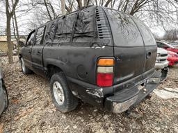 2000 Chevy Suburban Tow# 105582