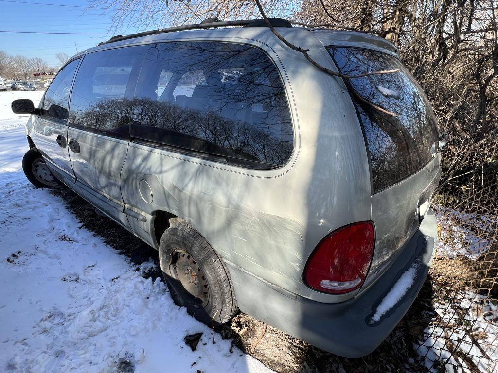 1999 Plymouth Voyager Tow# 79242