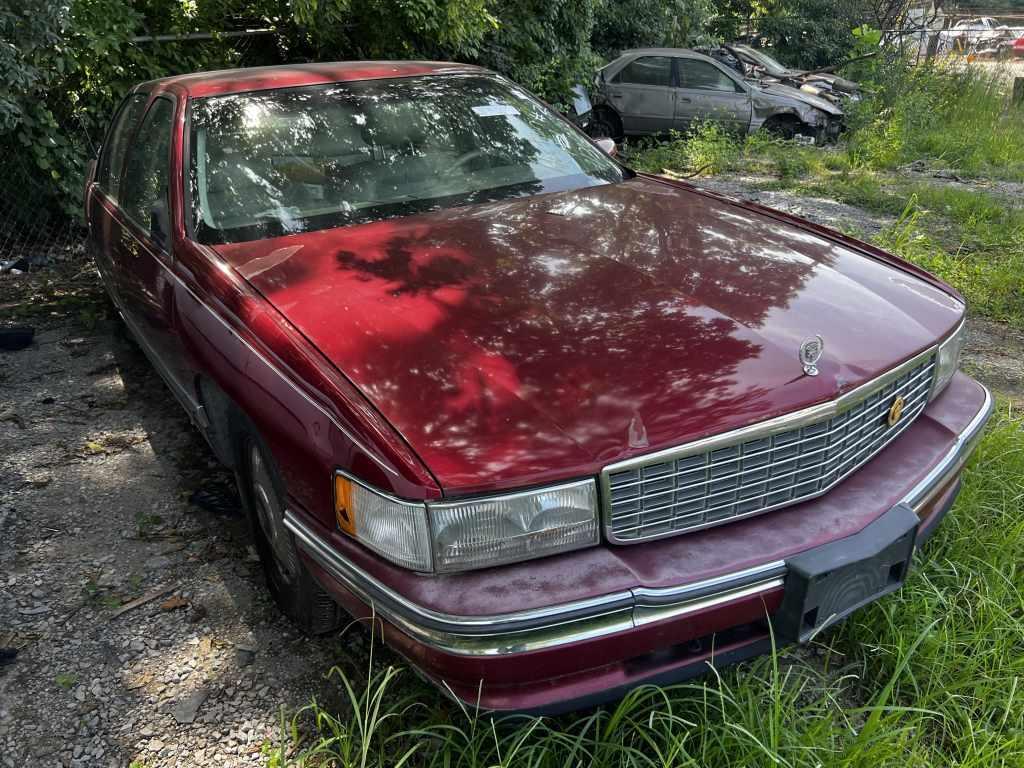 1995 Cadillac deVille Tow# 1285