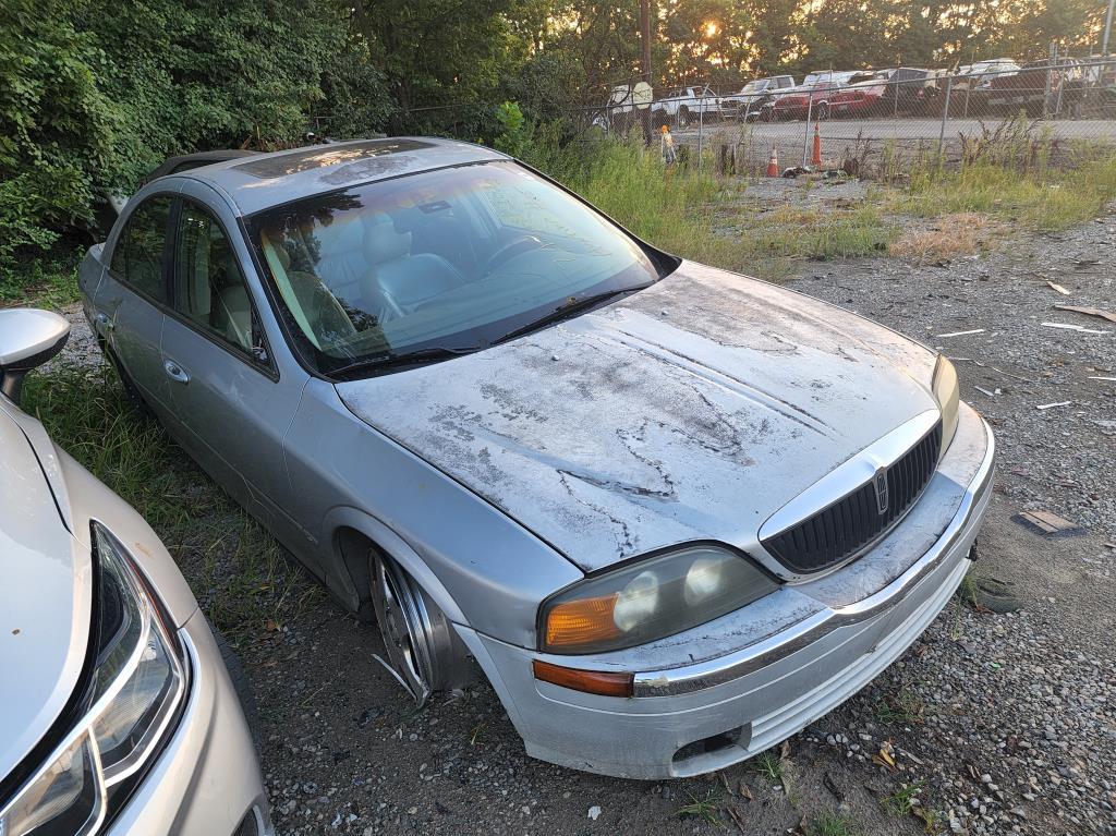 2000 Lincoln LS Tow# 3000