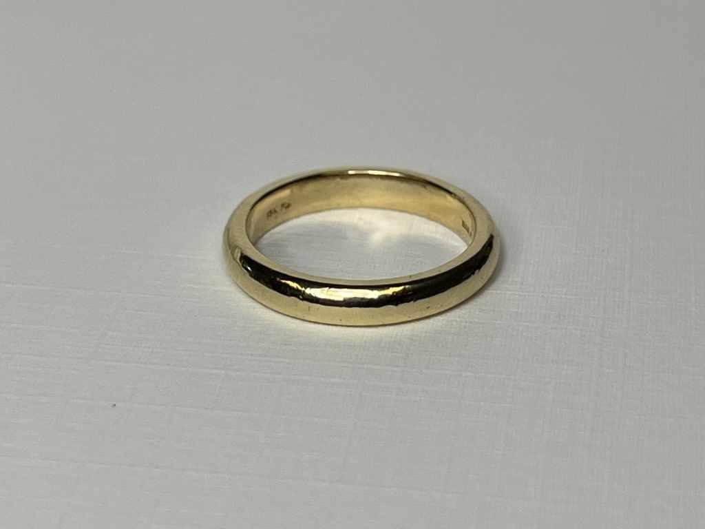 18K Yellow Gold 3.5mm Heavy Half Round Wedding Ban