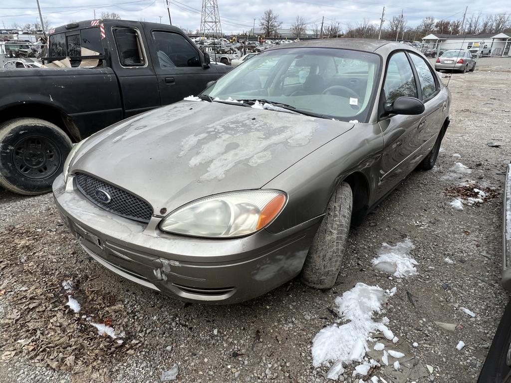 2005 Ford Taurus Tow# 1242