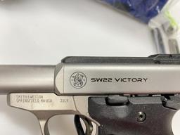 New S&W SW22 Victory Range Kit 22LR Pistol Bag &