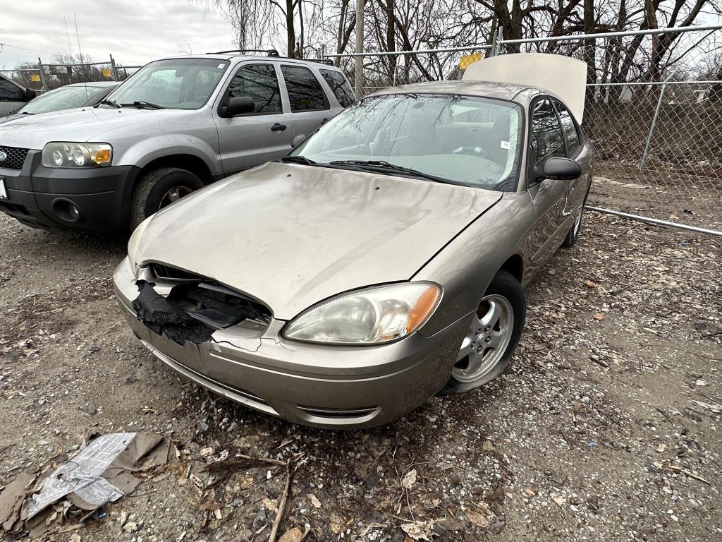 2006 Ford Taurus Tow# 5738