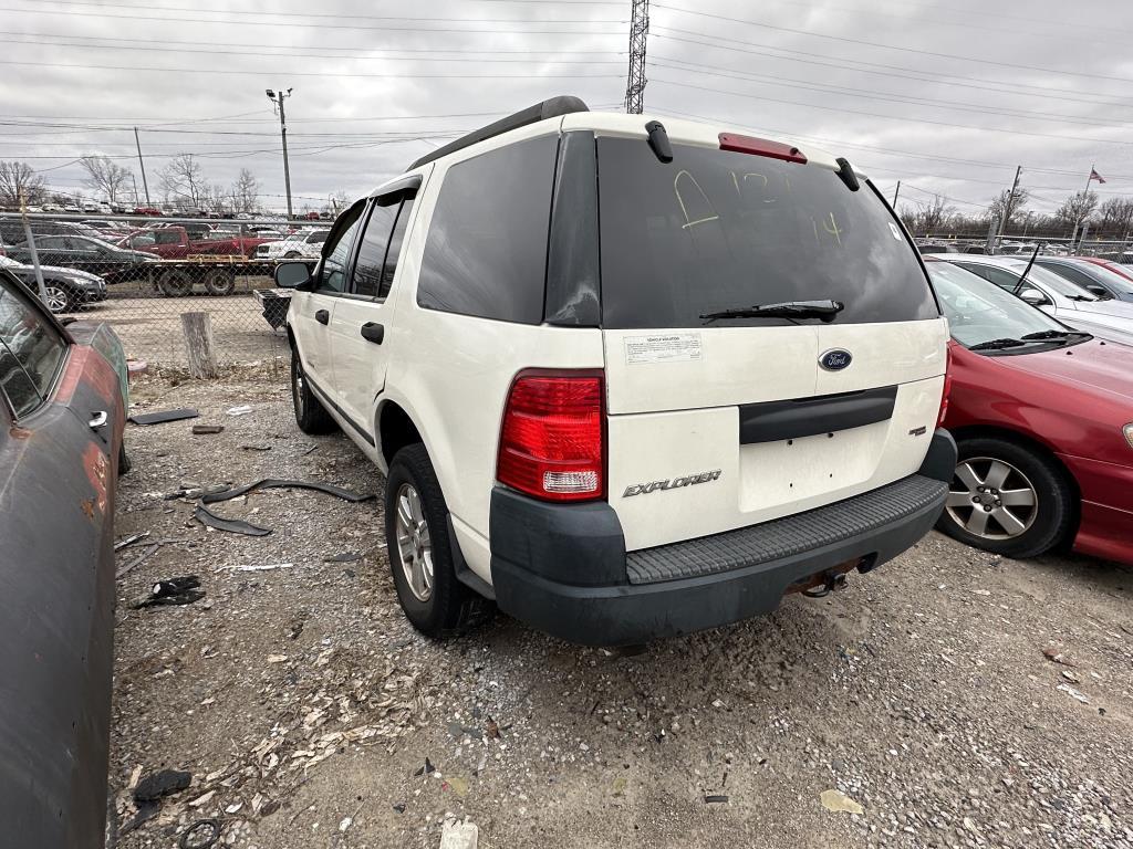 2005 Ford Explorer Tow# 4679