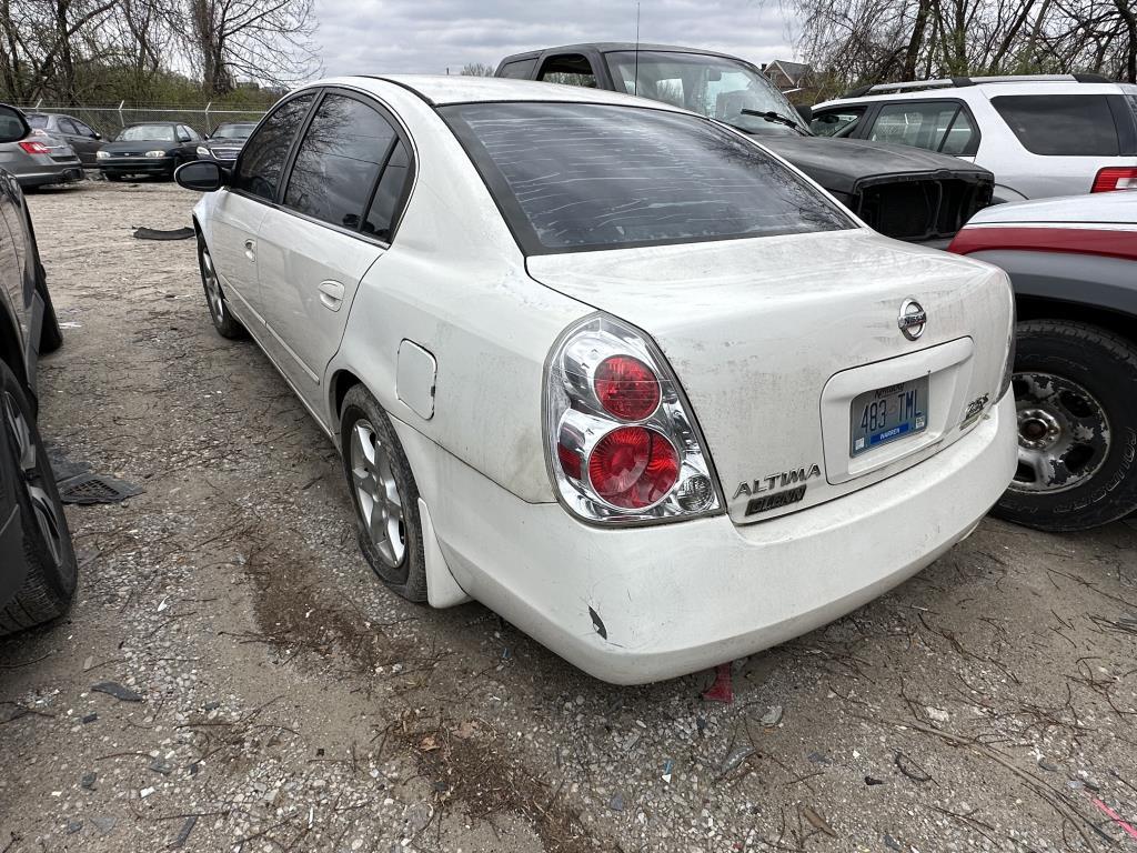 2005 Nissan Altima Tow# 1420