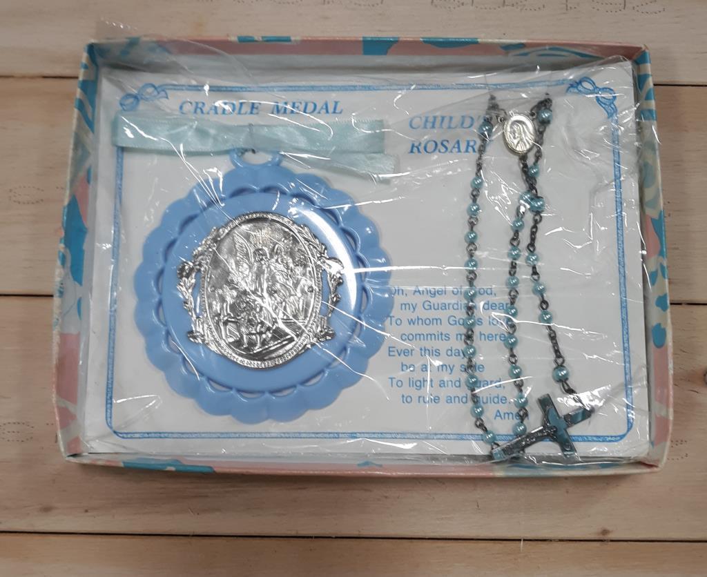 Children's Cradle Medal & Rosary w/ Prayer in Blue
