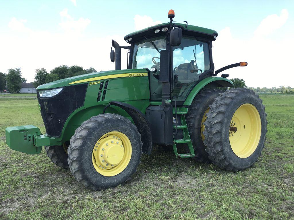 2011 John Deere 7230R MFWD