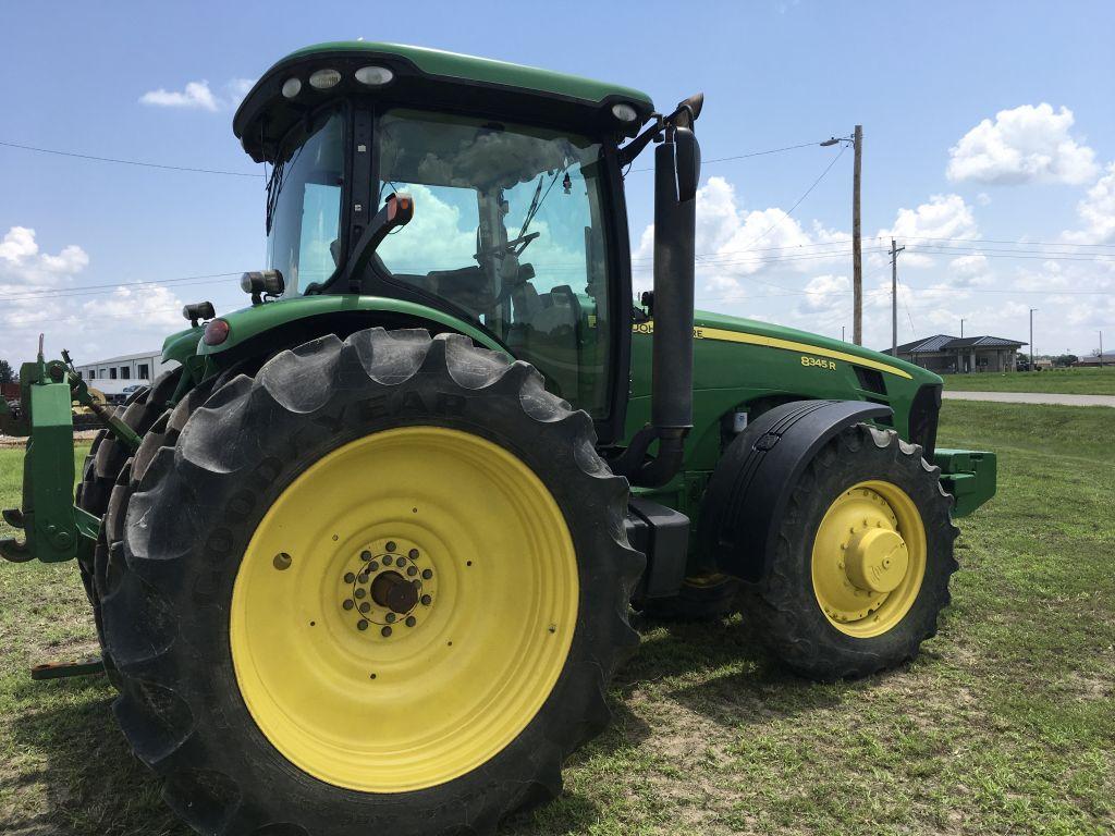 2010 John Deere 8345R MFWD